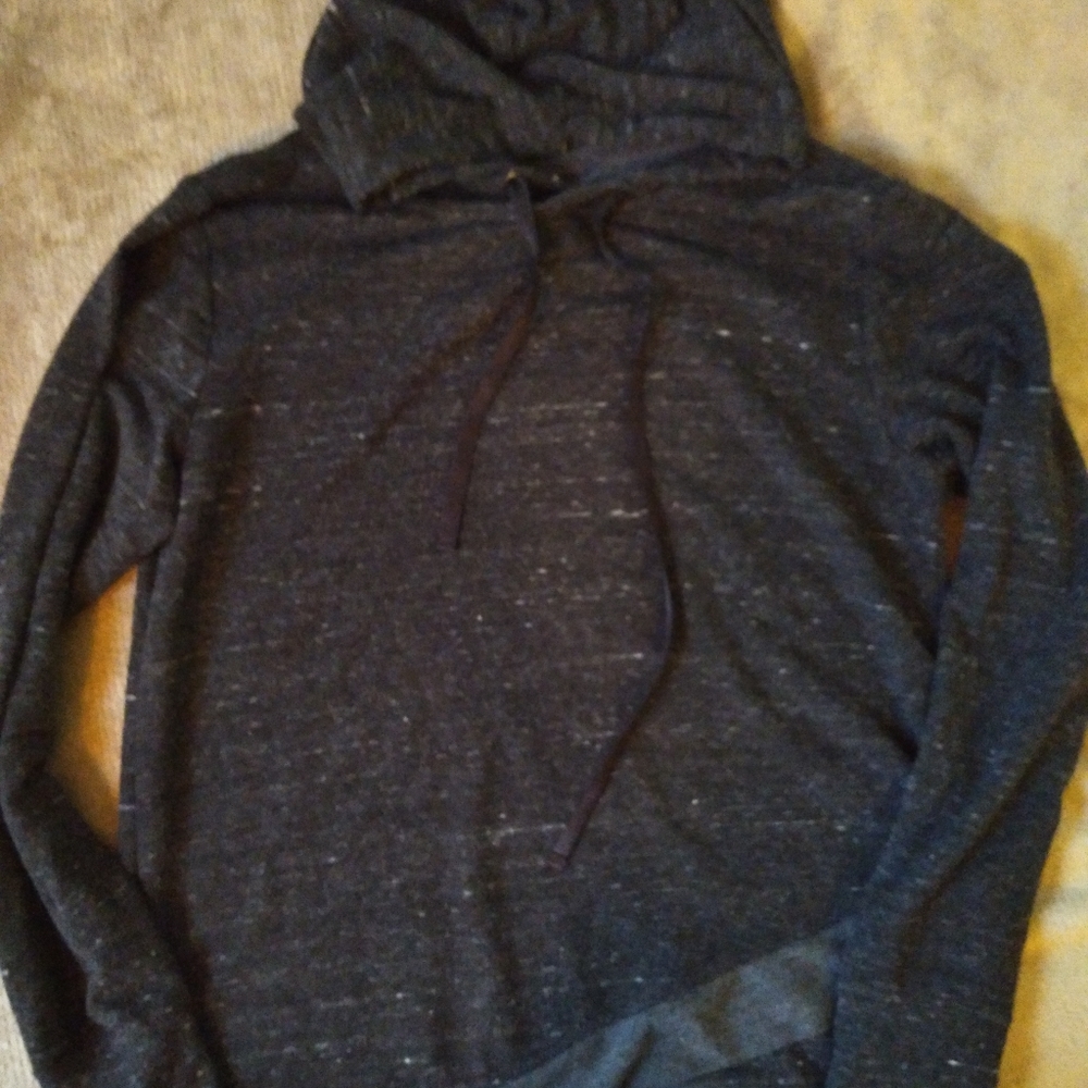🆕HOODED LONG SLEEVE